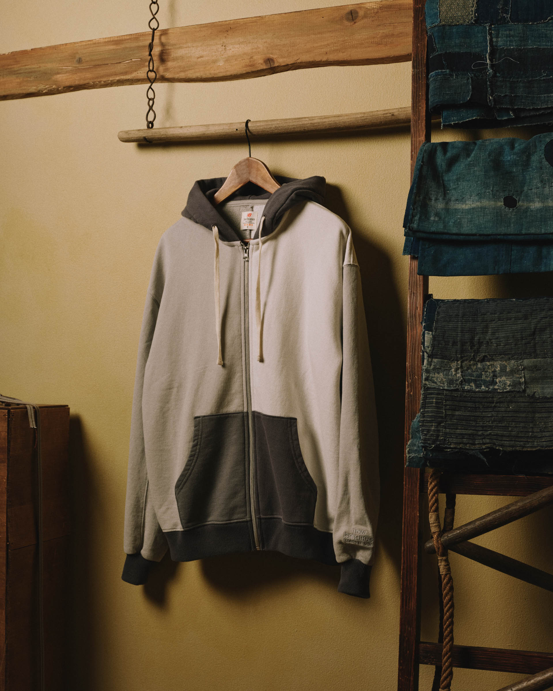 BEAMS × New Balance Made in USA アパレルコレクション 2026SS（new-balance × BEAMS）