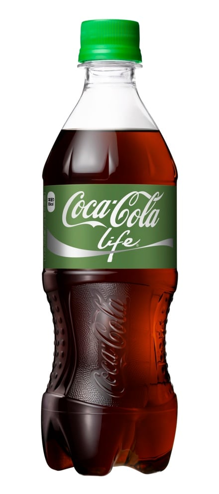 緑ラベルの「コカ・コーラ ライフ」は健康志向 8年ぶり新製品発売 緑ラベルの「コカ・コーラ ライフ」は健康志向 8年ぶり新製品発売