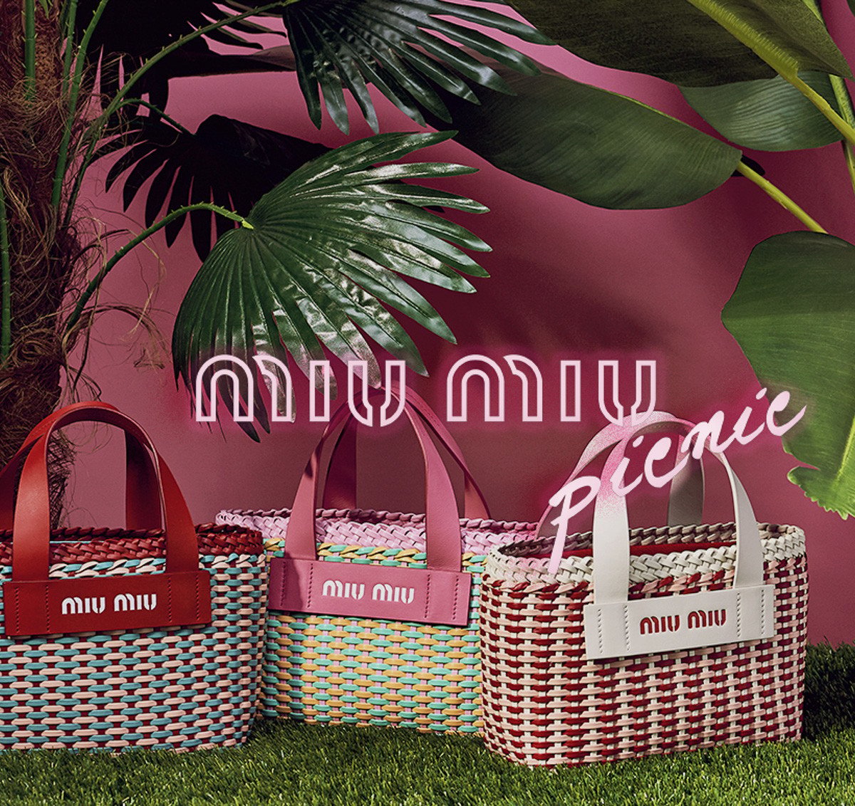miumiu ピクニック　カゴバッグ ミュウミュウ」ピクニックをテーマにした限定店でカゴバッグや