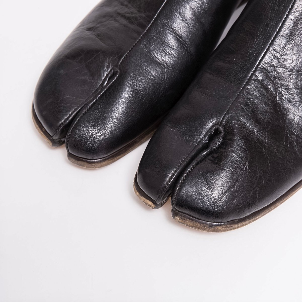 ジョンガリアーノ　ミニバッグ メゾン マルジェラから、ジョン・ガリアーノが手掛ける初の