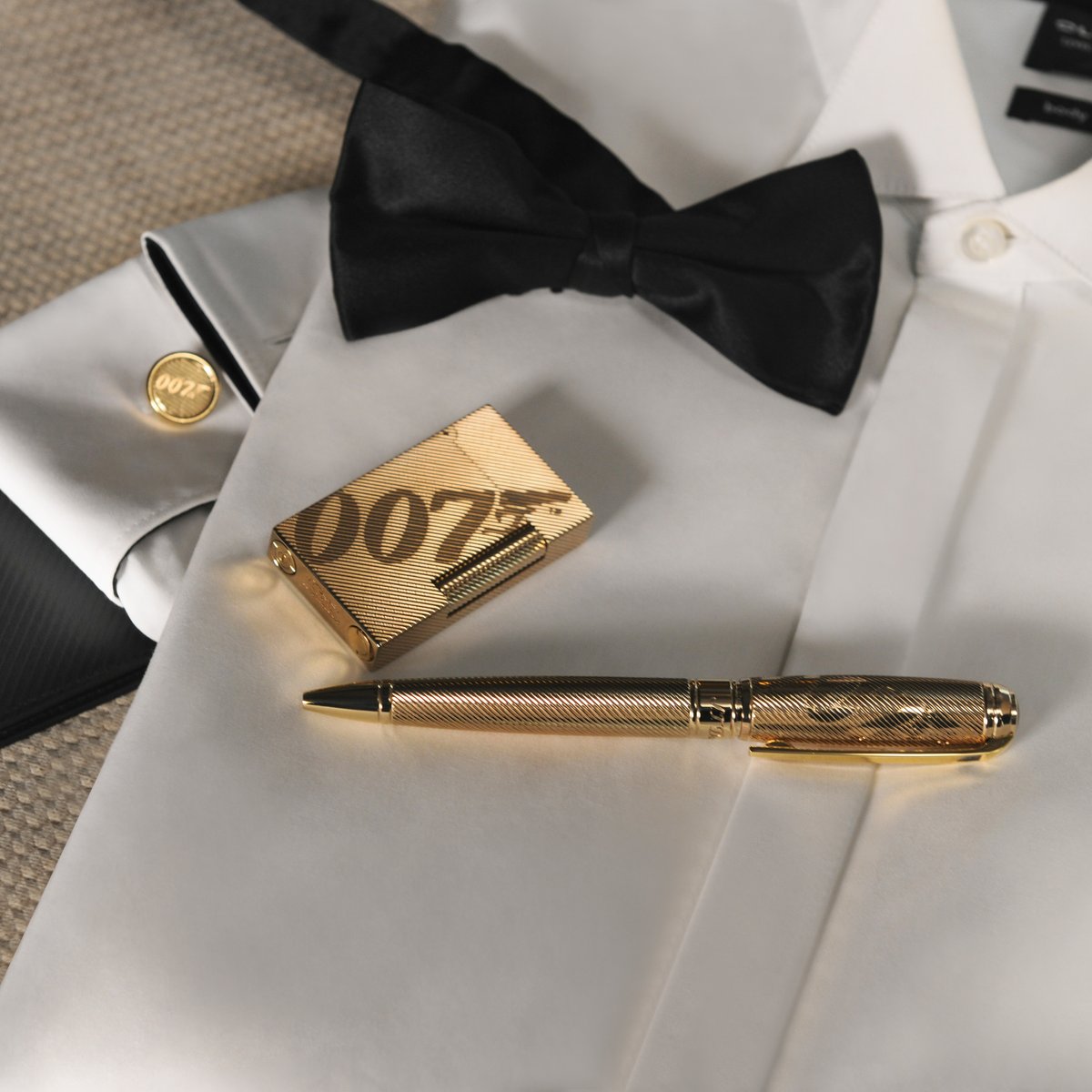 エス・テー・デュポンから007のトリビュートコレクション登場