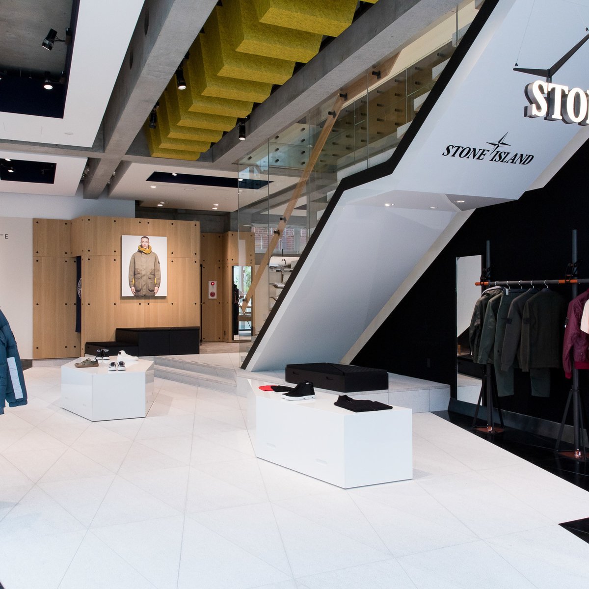 stone_island_tokyo_201800912_0 
