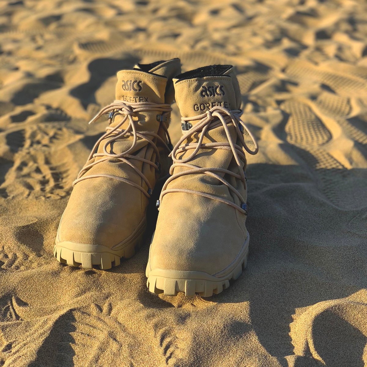 か*だ様 【レア美品】28cm アシックスタイガー➕ノンネイティブGORE-TE asics_nonneitive_20181204_001.jpg