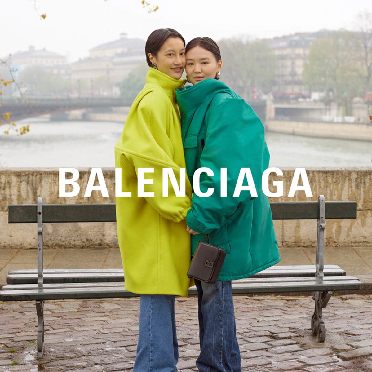 BALENCIAGA バレンシアガ ニコラ期 コート フランス製 金釦 BALENCIAGA バレンシアガ ニコラ期 コート フランス製 金釦 BALENCIAGA