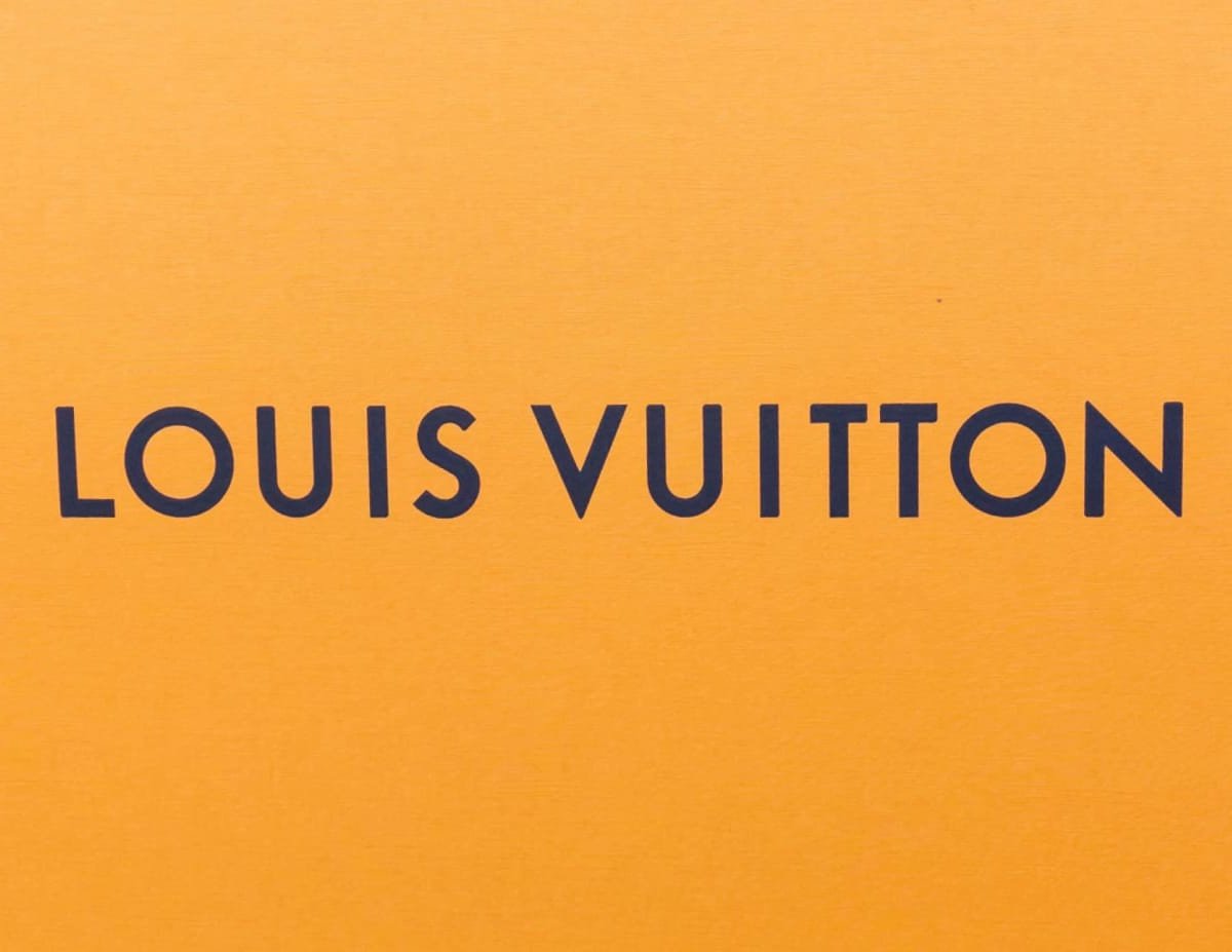 ルイ・ヴィトン」日本最大規模の店舗が大阪・御堂筋にオープン、初の