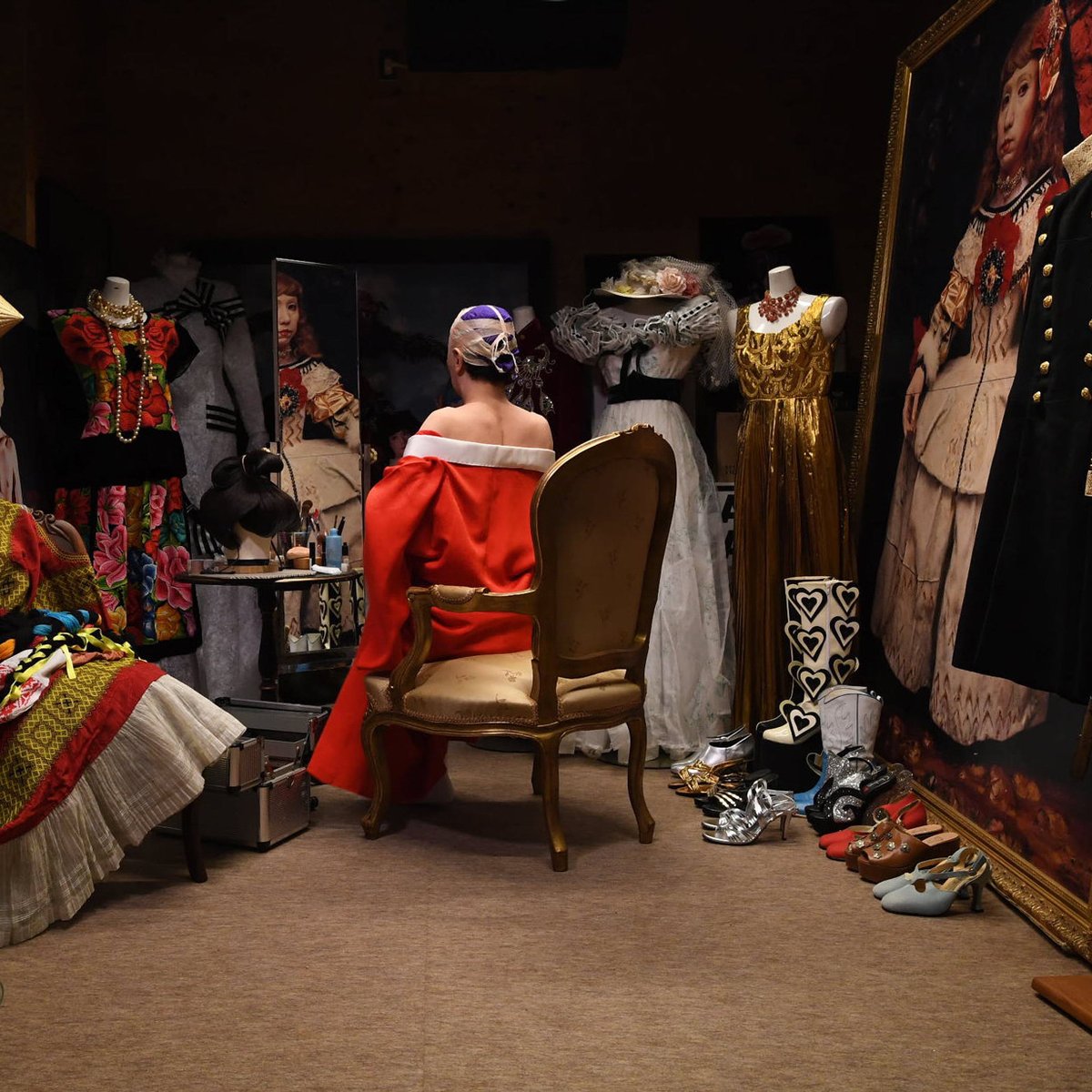 森村泰昌の個展が原美術館で開催、レクチャーパフォーマンスも披露
