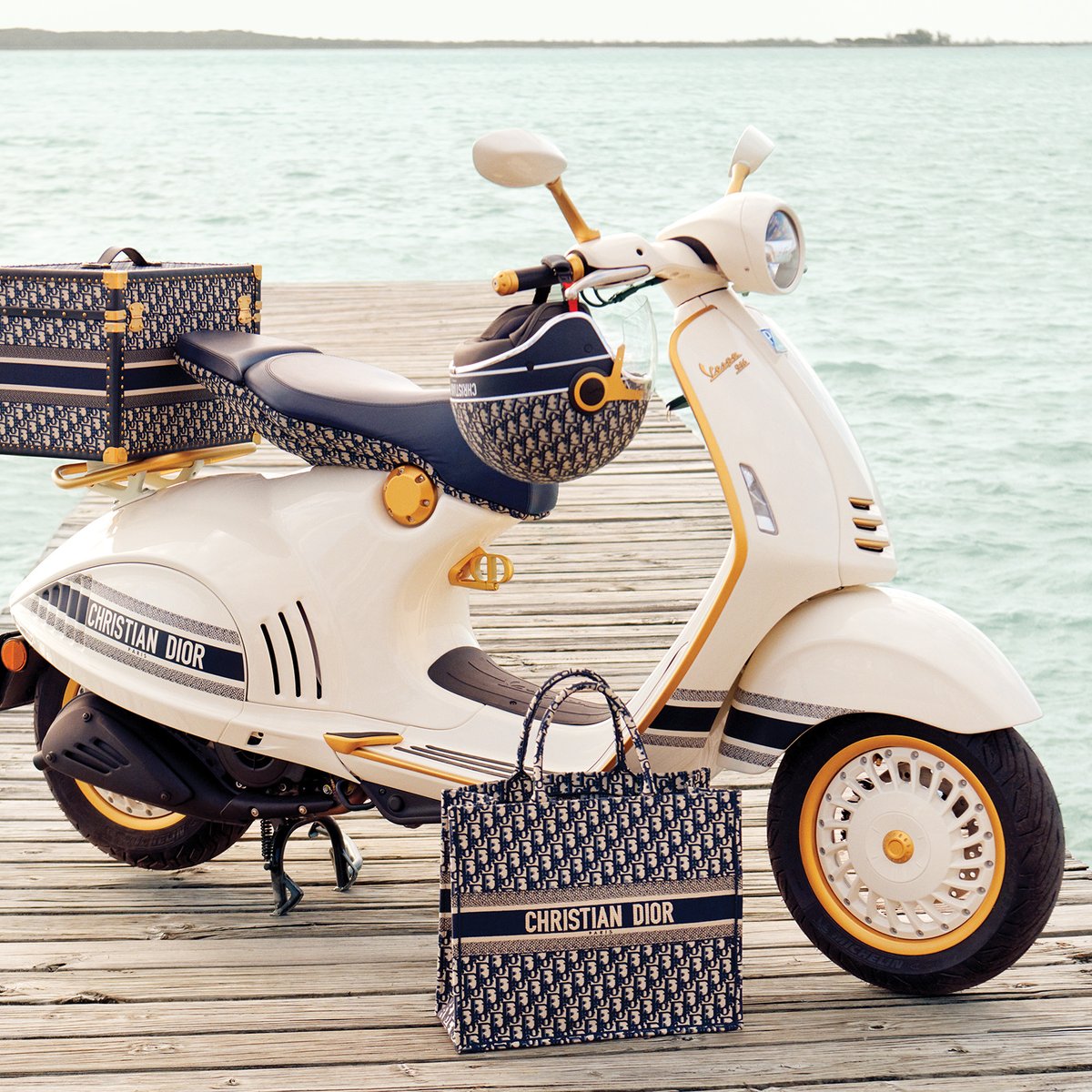 dior_vespa_200615-001.jpg