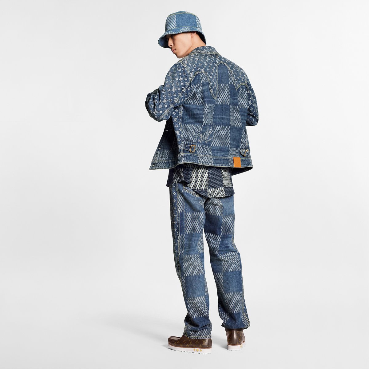 ルイ・ヴィトン×NIGO®第1弾アイテムの発売日決定、デニムジャケットやキーポルを先行販売