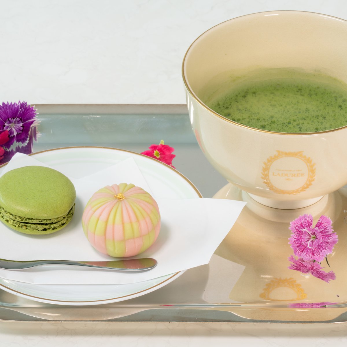 ラデュレ・ジャポン Ladurée Japon | ラデュレに欠かせない