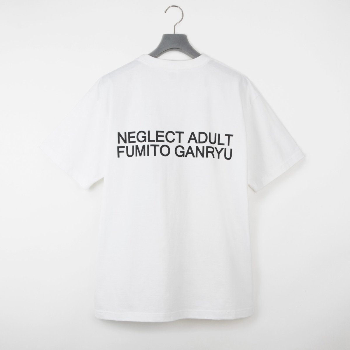 フミト ガンリュウとネグレクトがコラボ、限定Tシャツ発売