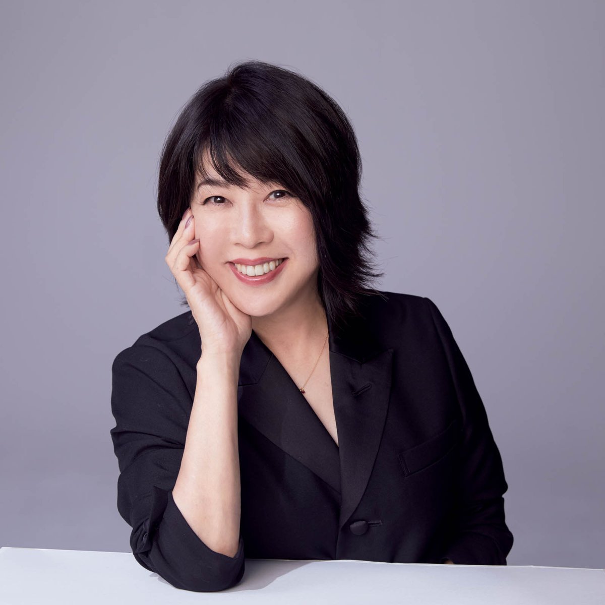 ドイツ・会話と暮らしのハンドブック/三修社/渡辺・レグナ-嘉子（単行本） 中古】 ドイツ・会話と暮らしのハンドブック/三修社/渡辺