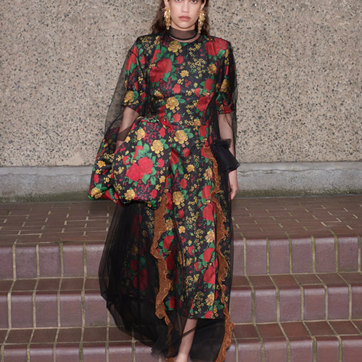 H＆Mが「TOGA」とのコラボコレクションを発表 大胆な花柄ドレス