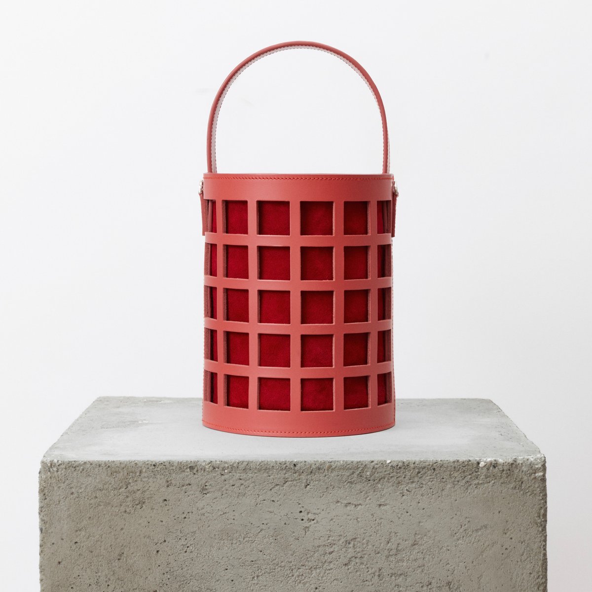 格子状のバッグ展開、NY発のアクセサリーブランド「セリア トルビスコ