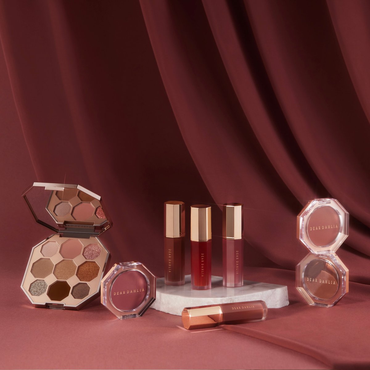 ディアダリア セットまとめ売り DEAR DAHLIA アイシャドウ リップ ディアダリア セットまとめ売り DEAR DAHLIA アイシャドウ リップ 日本