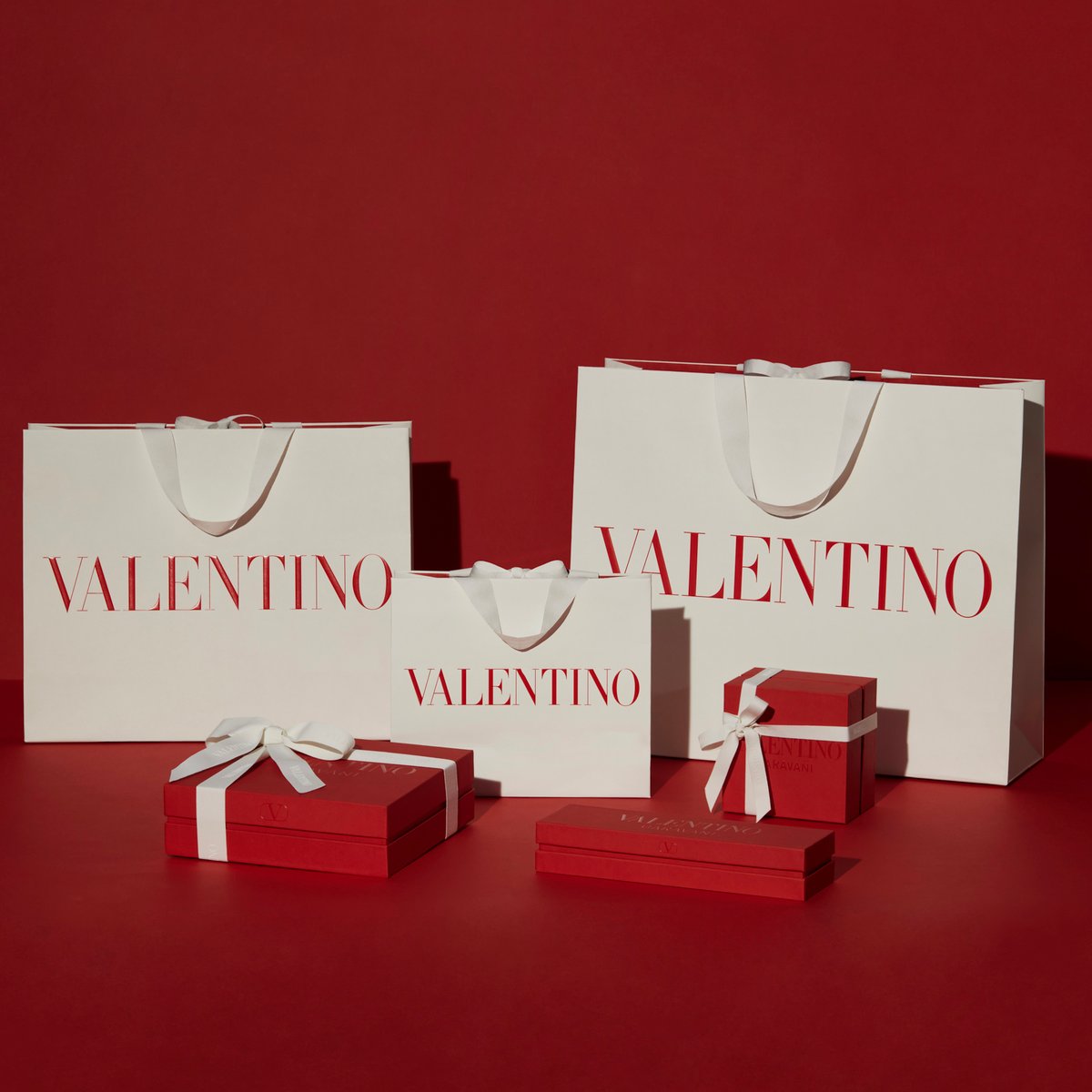 ヴァレンティノ」がパッケージをリニューアル 一部にリサイクル素材を使用