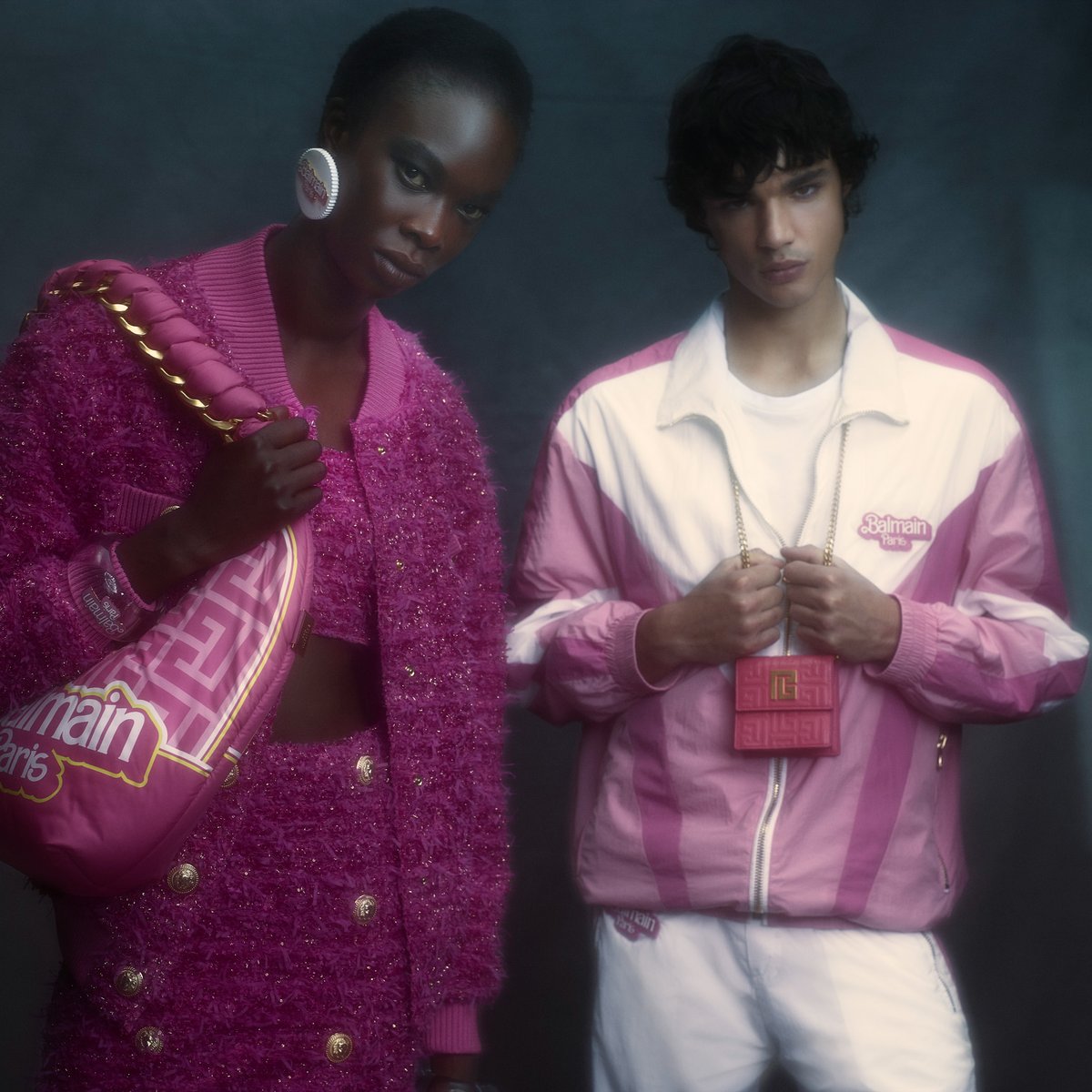 Balmain Barbie　バービー　ロゴパーカー balmain-barbie-20220112-1.jpg