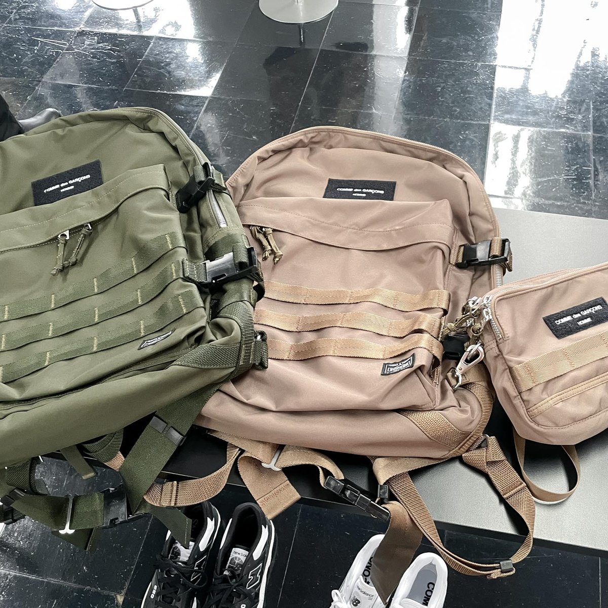 cdg-2022aw-001.jpg