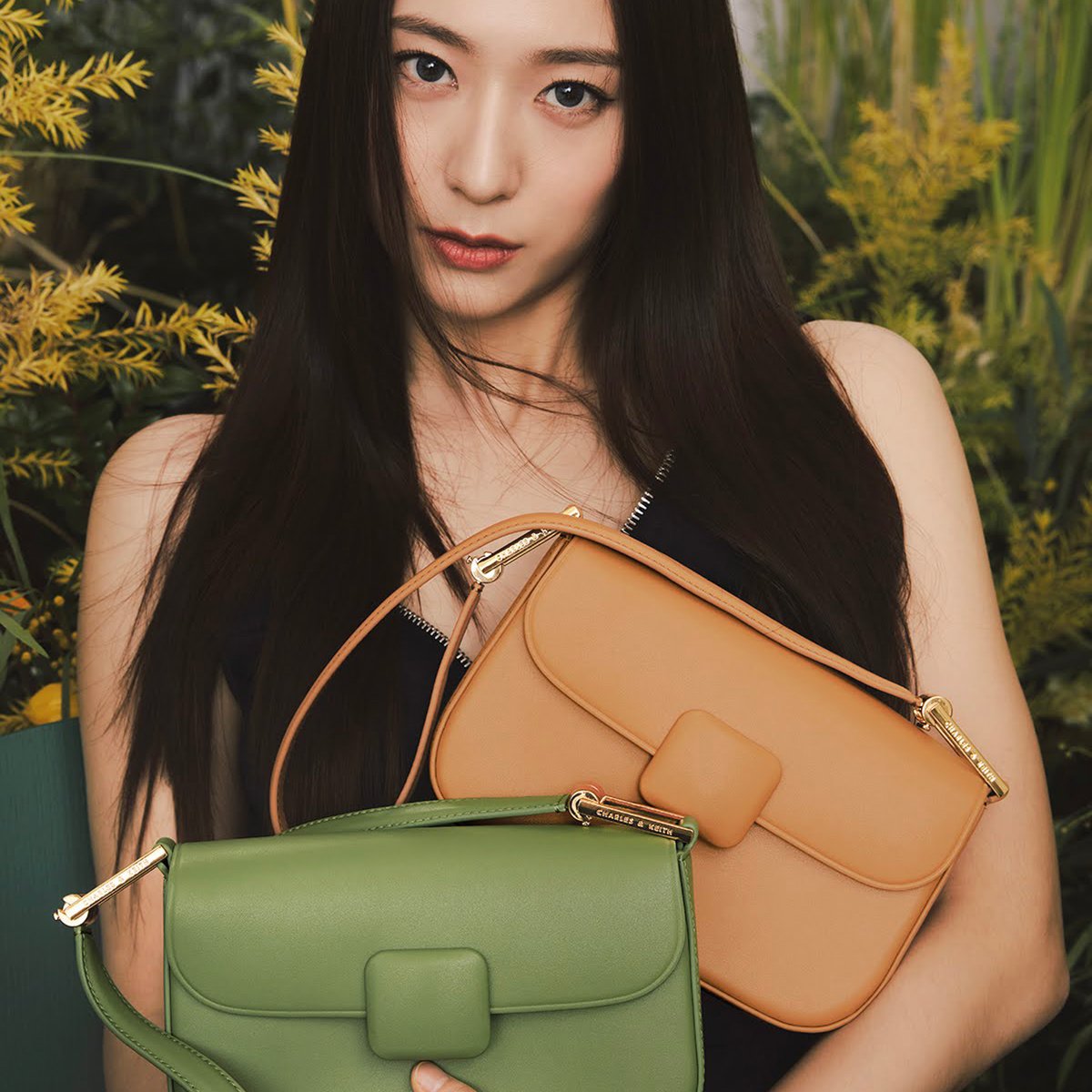 チャールズアンドキース 追跡有☆Charles＆Keith キーチャーム ミニウォレット (Charles&Keith