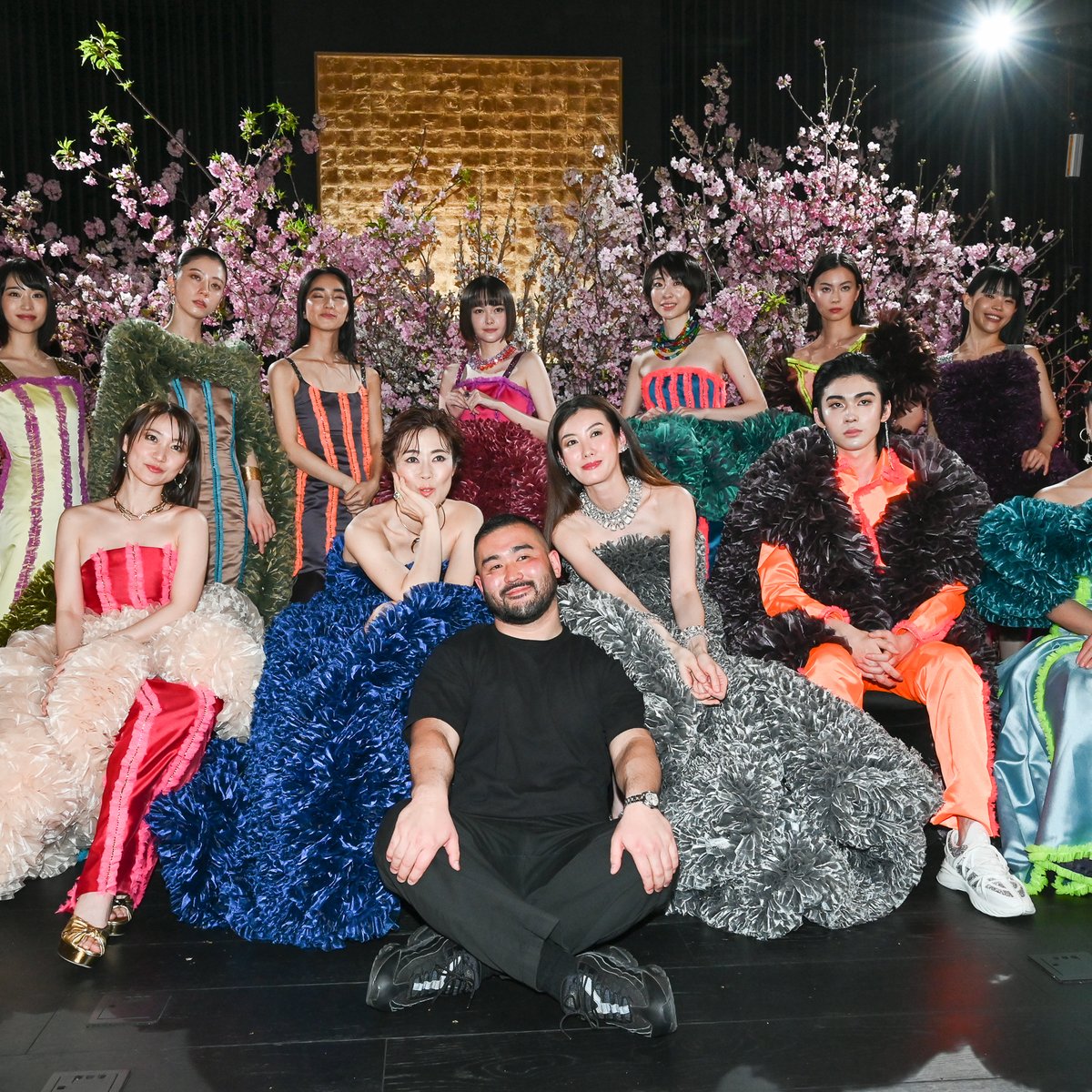 寺島しのぶ、ともさかりえ、市川染五郎など13人がレッドカーペットを