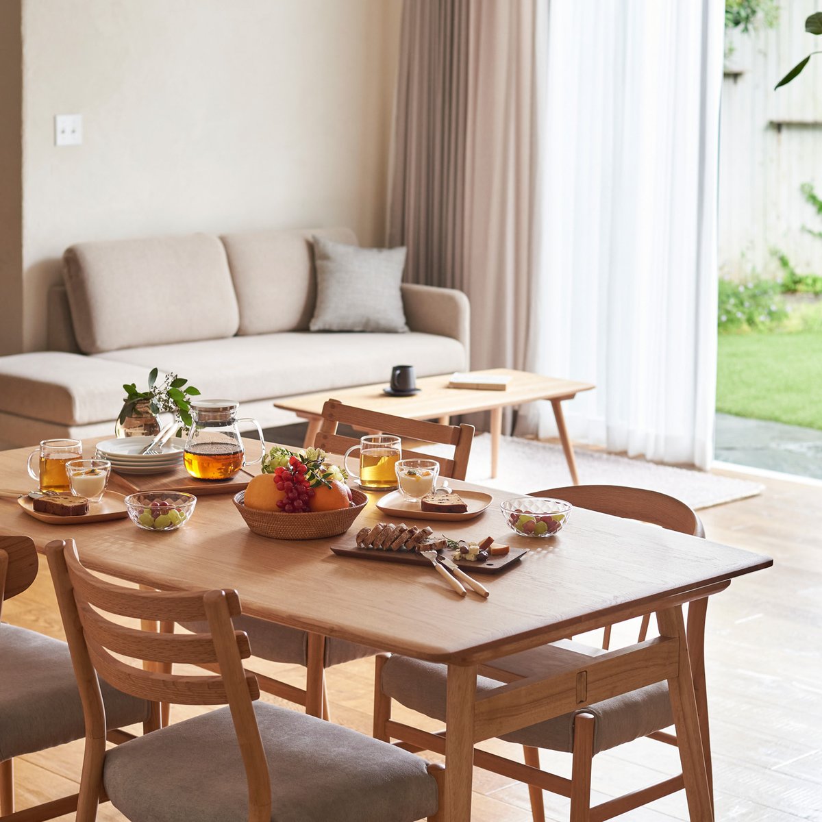 KEYUCA　ケユカ　ダイニングチェア　2脚セット　ドマーニ KEYUCA(ケユカ)で取り扱われていたダイニングチェア 2脚セットです