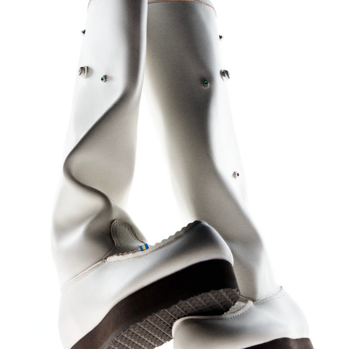 acnestudios-kero-221010-001.jpg