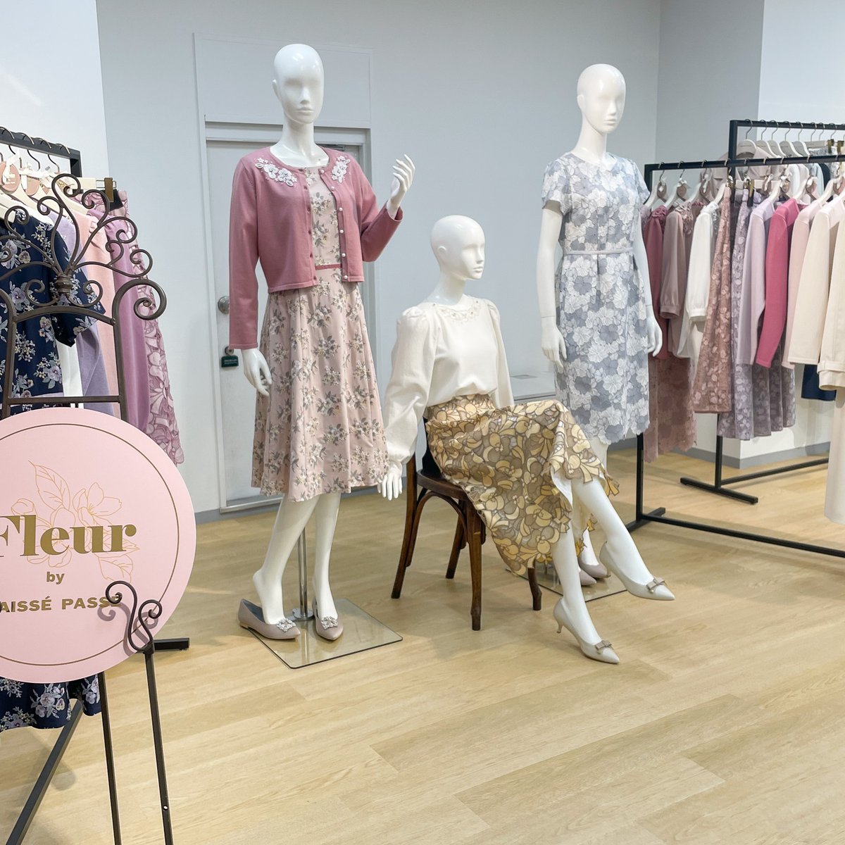 王道フェミニン「レッセ・パッセ」婚活服需要で好調 “お呼ばれ服”でも 