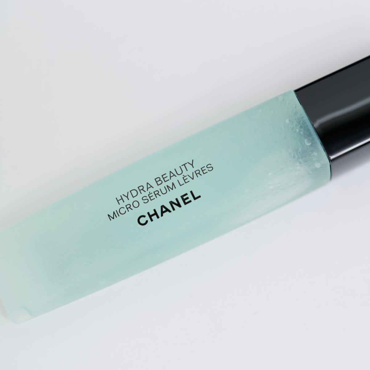 CHANEL リップセラム シャネル / イドゥラ ビューティ マイクロ リップ セラムの公式