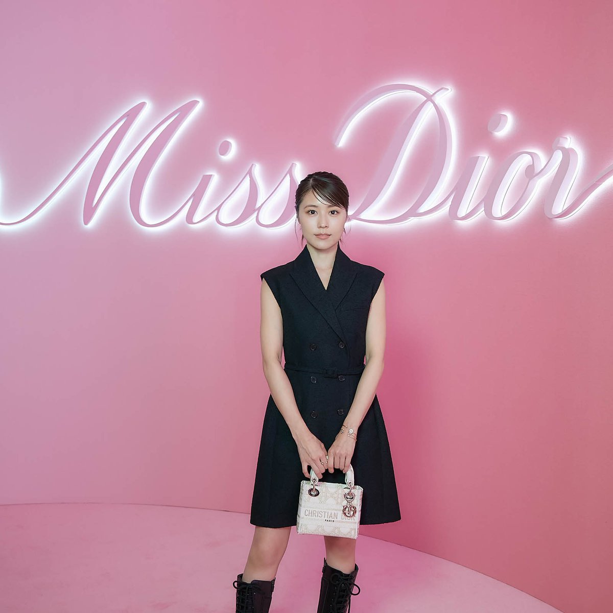 有村架純さん着幻24ssChristiandiorディオールジレワンピース36 有村架純さん着幻24ssChristiandiorディオールジレワンピース36 有村架純