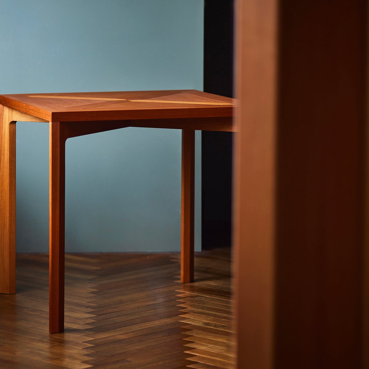 KP-5【ご来店頂ける方限定】ヤマダホールディングス リビングテーブル