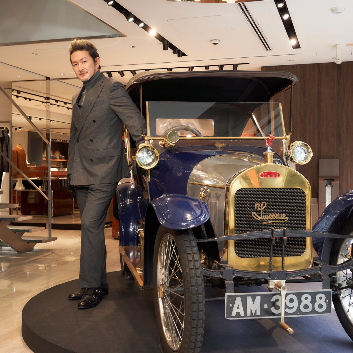 中村獅童が明かす歌舞伎との共通点 車にまつわる「ダンヒル」の