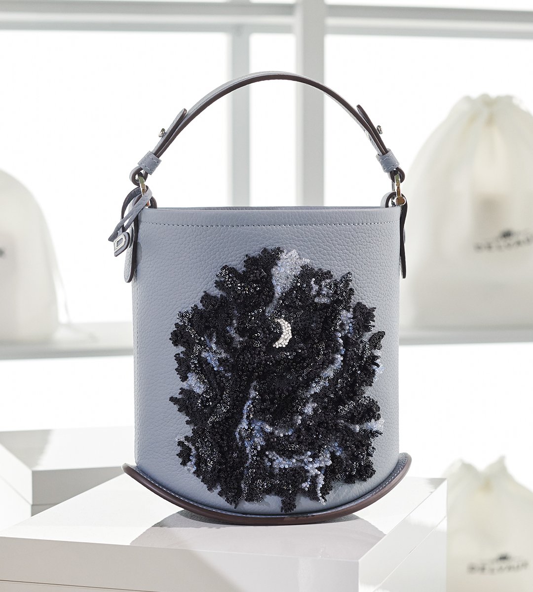 デルヴォー　マグリットコラボスカーフ Delvaux-20150908_001.jpg