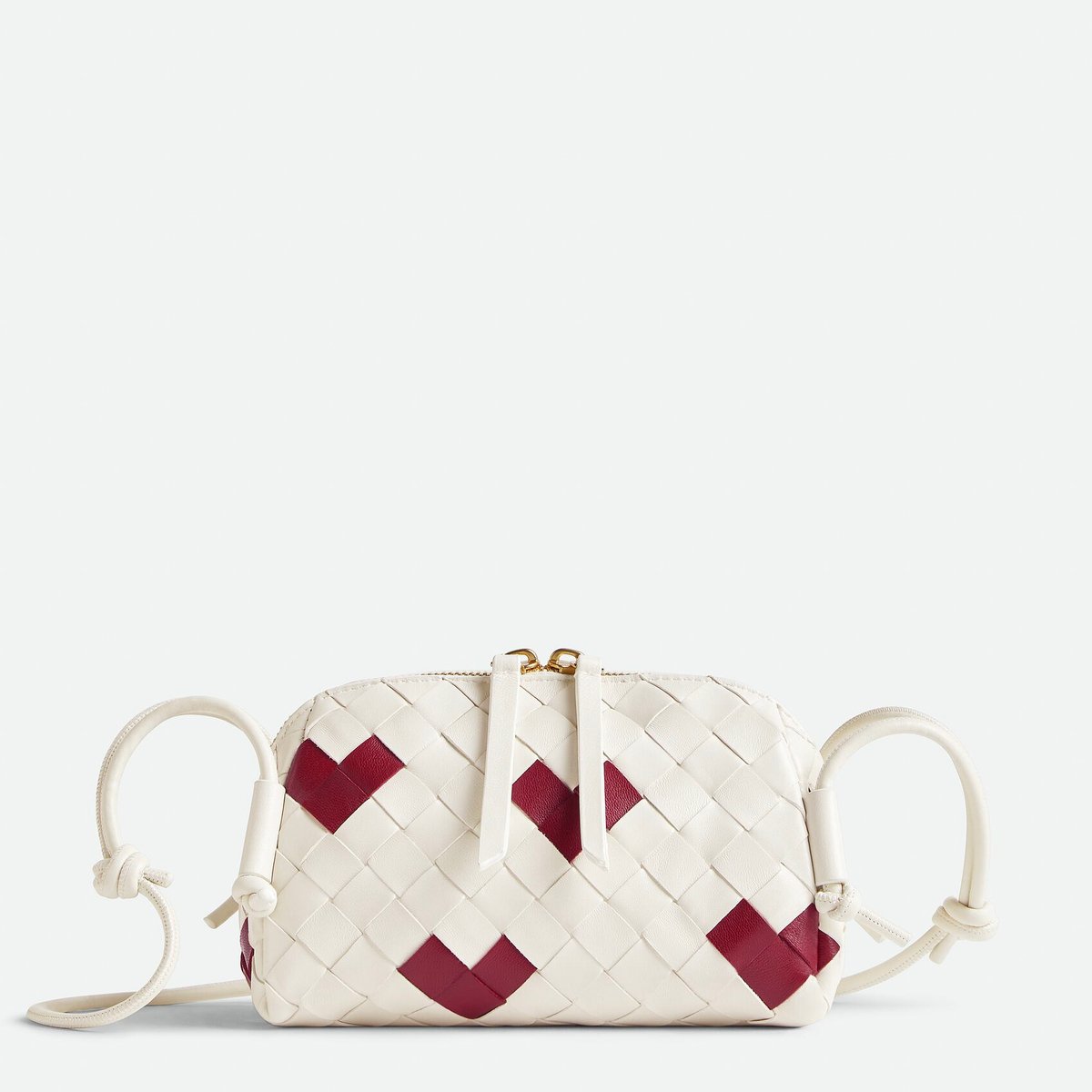 BOTTEGA VENETA バレンタイン限定財布 ボッテガ・ヴェネタのバレンタイン限定ポーチやウォレット