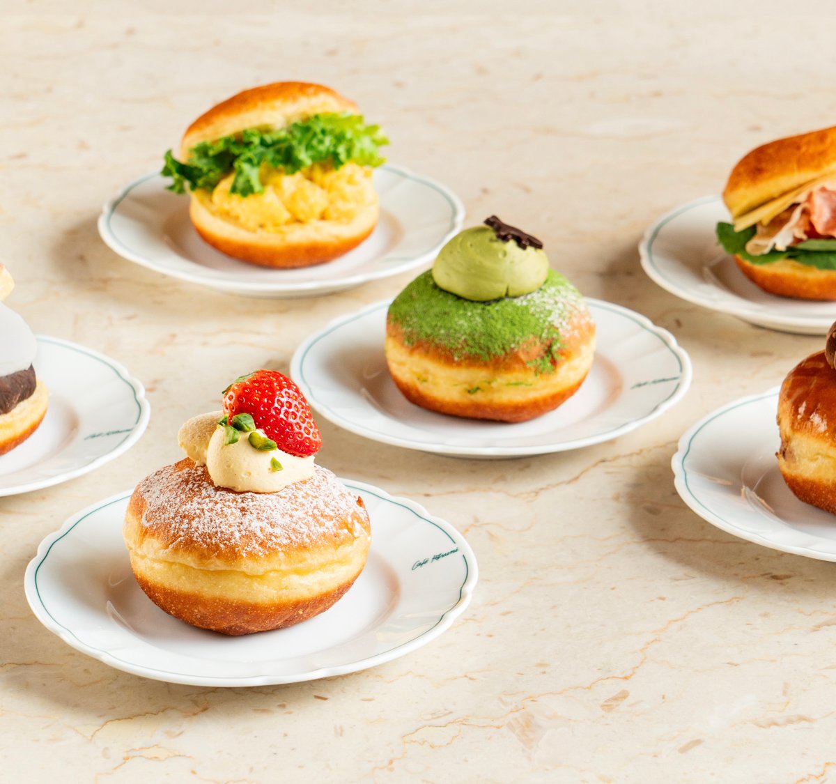 オリジナルドーナツを限定販売、「カフェ キツネ」が大阪1号店を