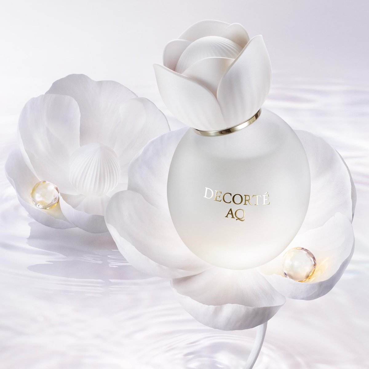 decorte-aq-perfumed-hair-mist-