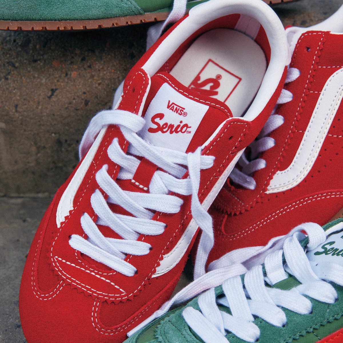 国内発！送料無料☆VANSくすみカラーがレトロ可愛いスポーツロー VANSの新定番「SPORT LOW」が今一番欲しい！履くだけでおしゃれ