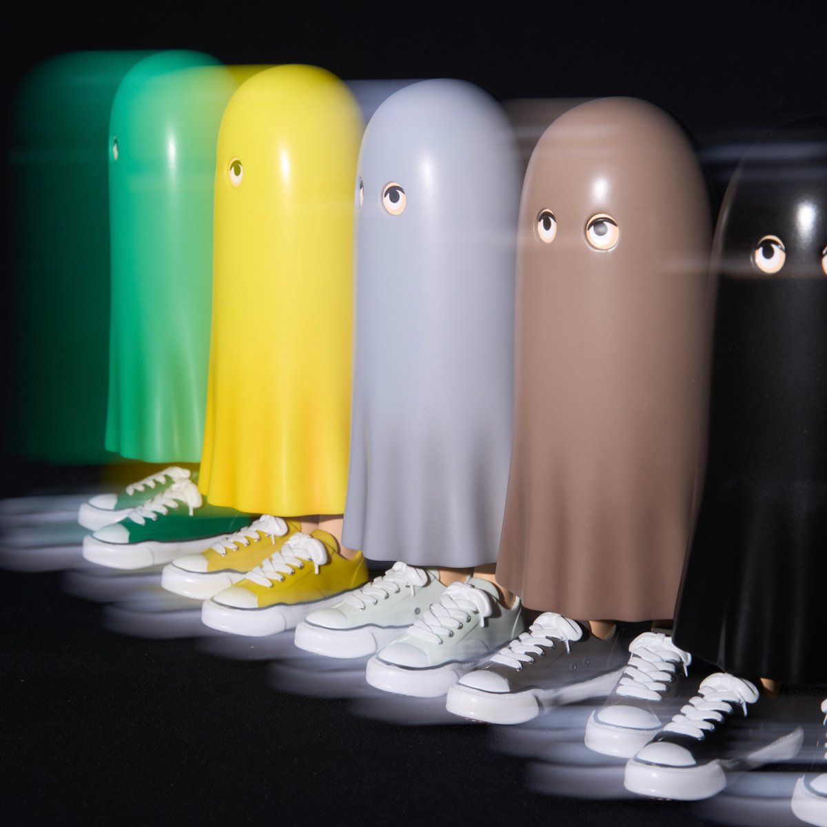 メゾン ミハラヤスヒロの「ビリー君」がフィギュアに 全5色を展開