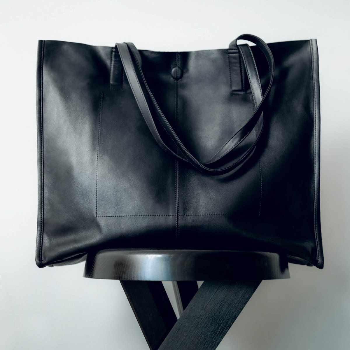 yoke morphee レザーショルダーバッグ YOKE×Morphée Leather Bag exclusive 5月31日(土)よりMorphée
