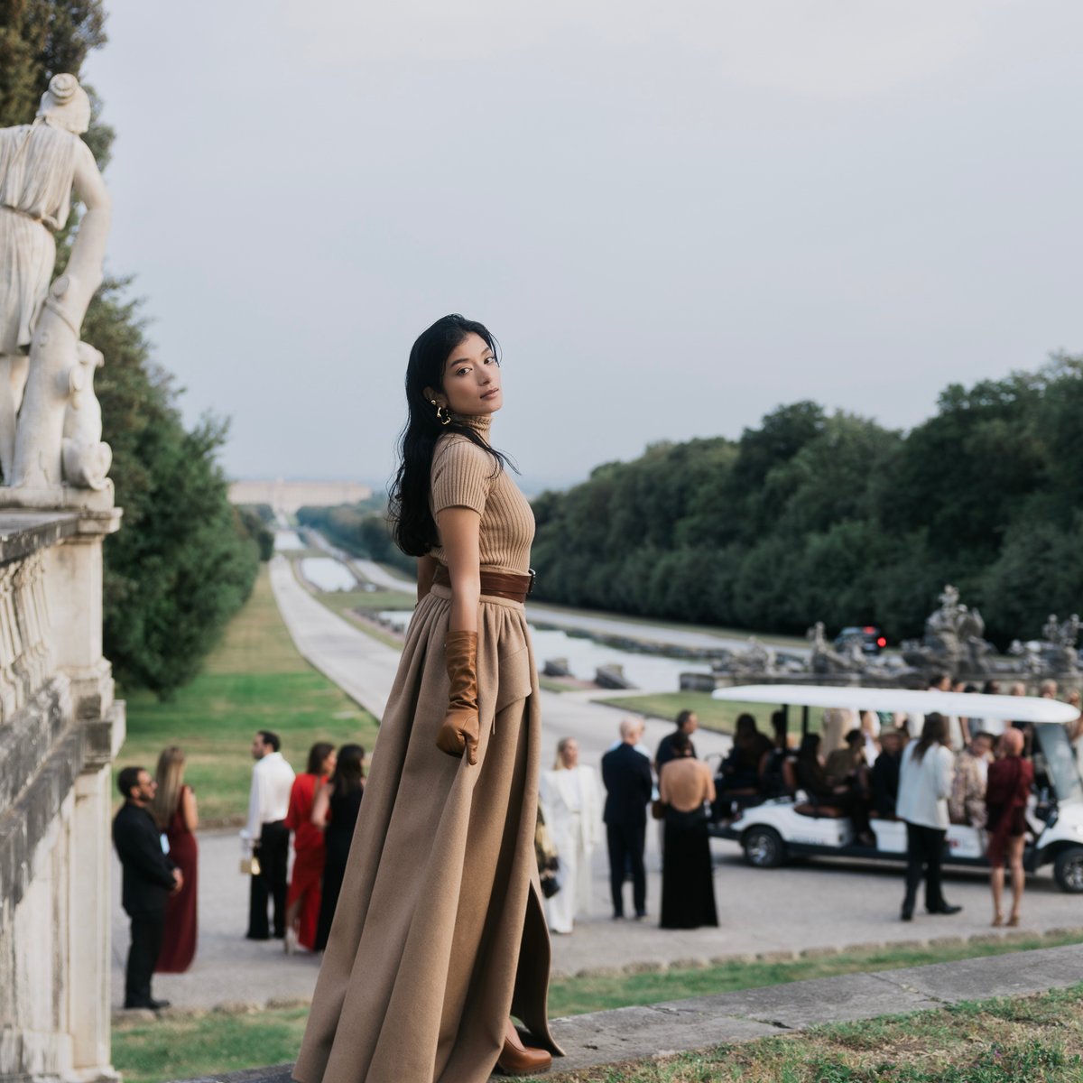 ローラ with マックスマーラ 世界遺産のカゼルタ宮殿でヴィーナスを探して