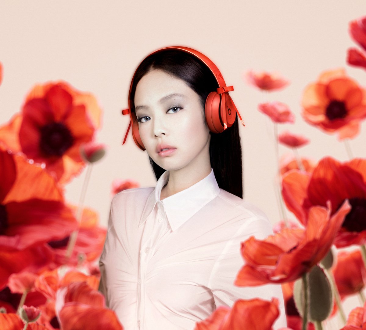 Beats x BLACKPINK JENNIE リボン付きヘッドフォン BLACKPINKジェニーと「ビーツ」がコラボ 「Ruby」をイメージした