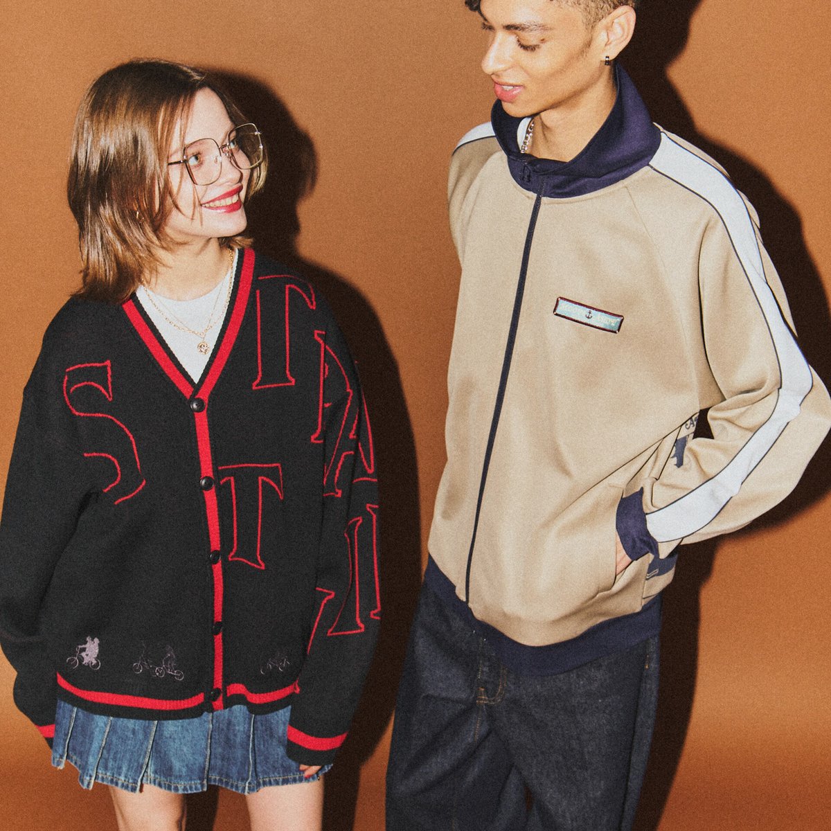 グラニフ x ストレンジャーシングス トラック ジャケット graniph-20250904_020-6cfe04c4-