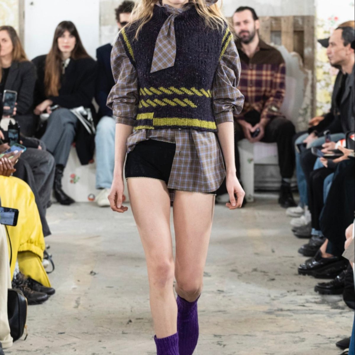 グラウンズ × メリル ロッゲ発売 英国ニットと「JEWELRYソール