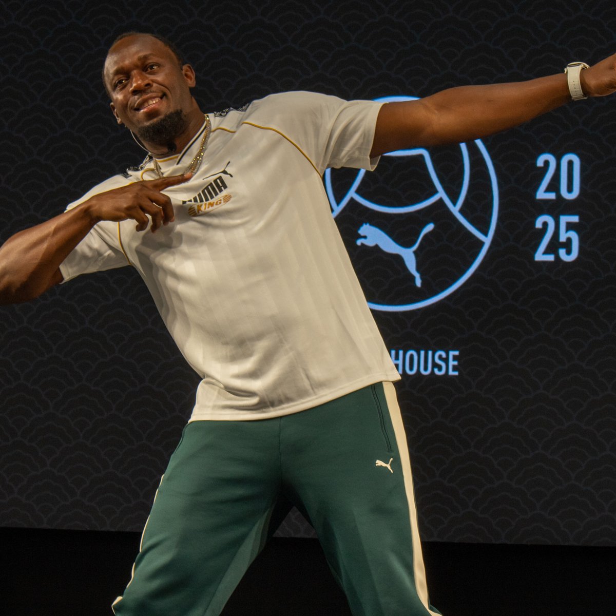 未使用　タグ付きPUMA ジャマイカ セットアップ　偉大！世界のウサインボルト！ プーマのトークショーにウサイン・ボルトら登壇 世界陸上では