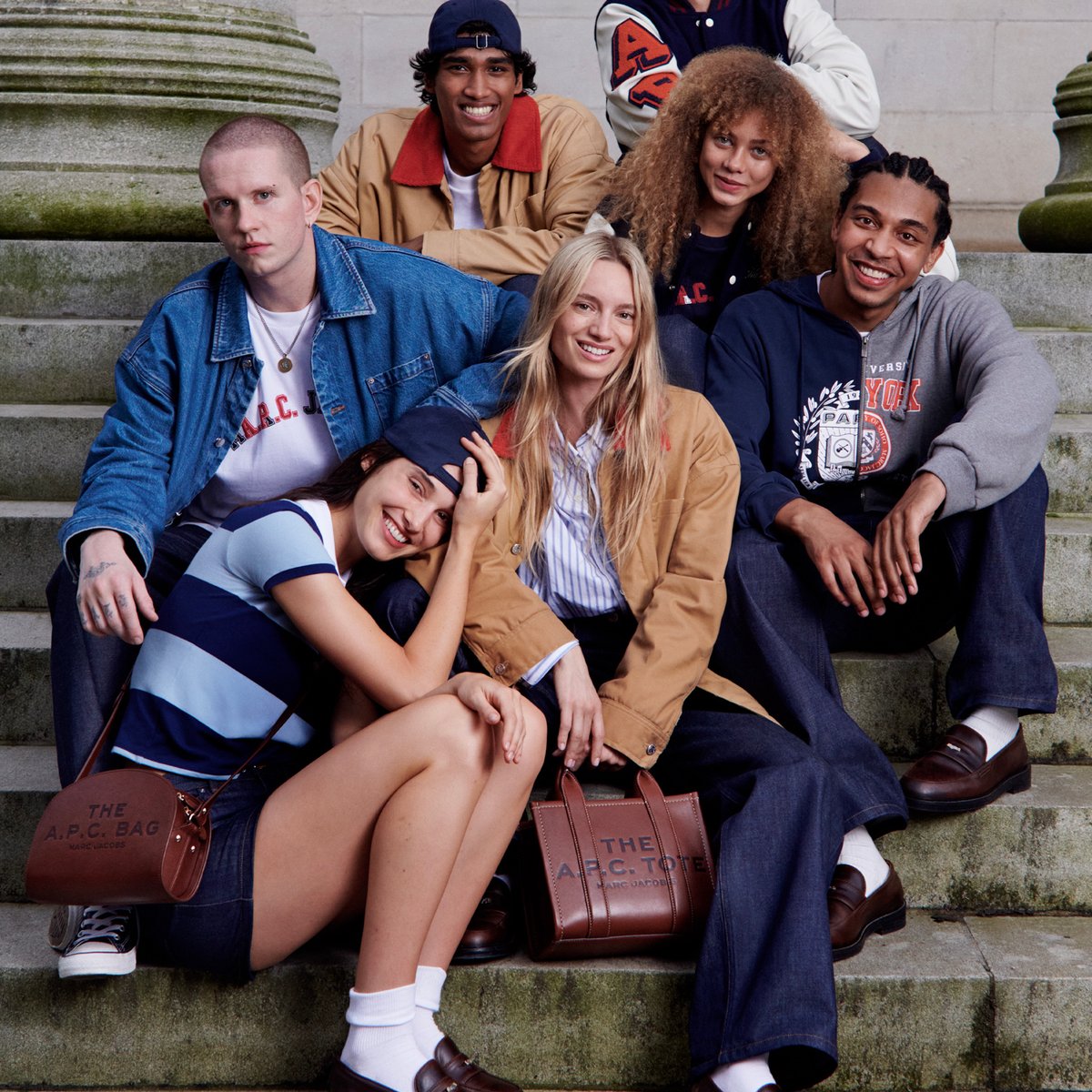 A.P.C.がマーク ジェイコブスとコラボ 80年代のカレッジスタイルに着想