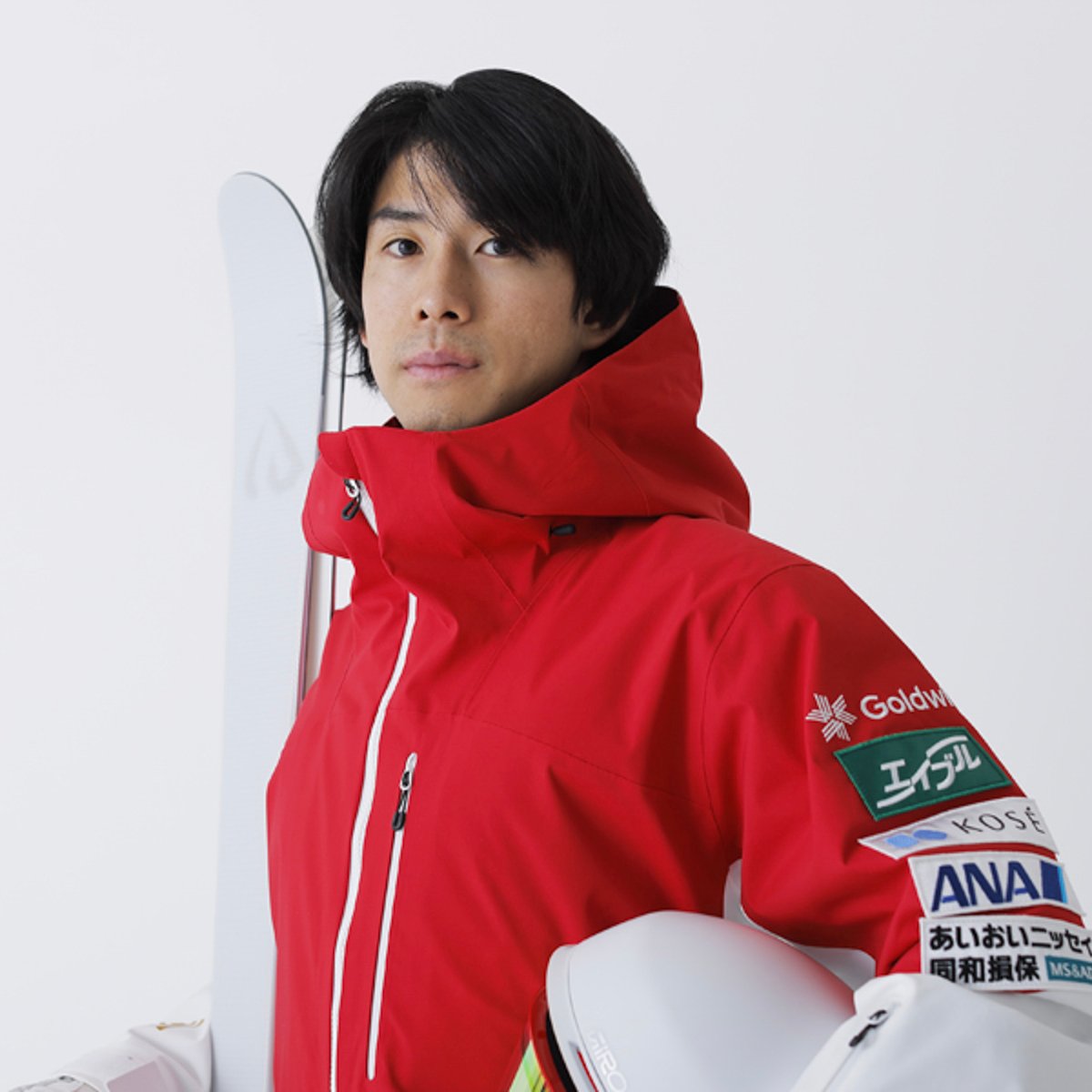 ゴールドウインがスキー日本代表チームにオフィシャルユニフォームを