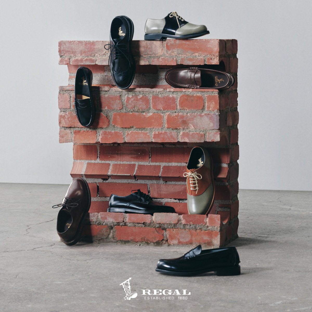 REGAL SHOES 旗デザイン　タペストリー リーガル」がリブランディングプロジェクトを始動、落合宏理が牽引
