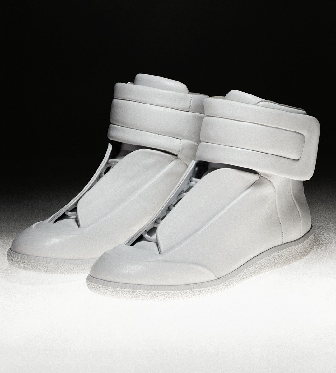 Maison Margiela メゾンマルジェラ フーチャー スニーカー メゾン マルジェラが「フューチャー」スニーカーを復刻 匿名性と