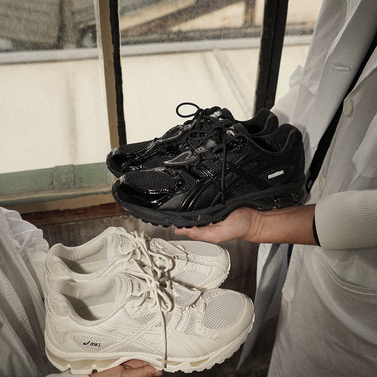 アシックスがキムへキムと初コラボ ハートをデザインした「GEL-NIMBUS