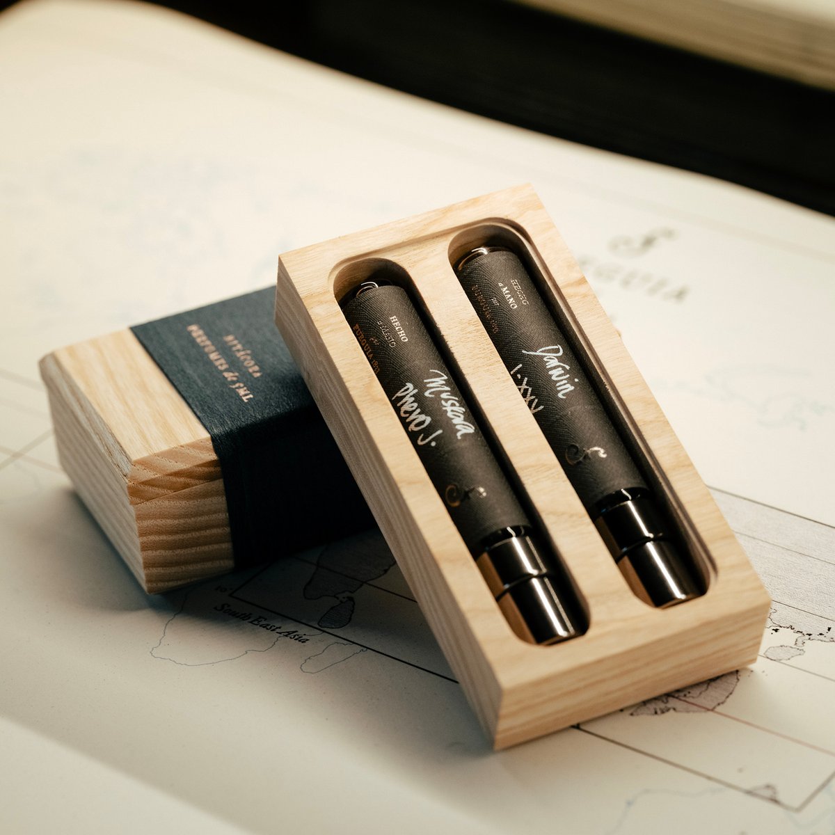 香りの重なり合いが生む変化と深み 「フエギア 1833」から組み合わせ