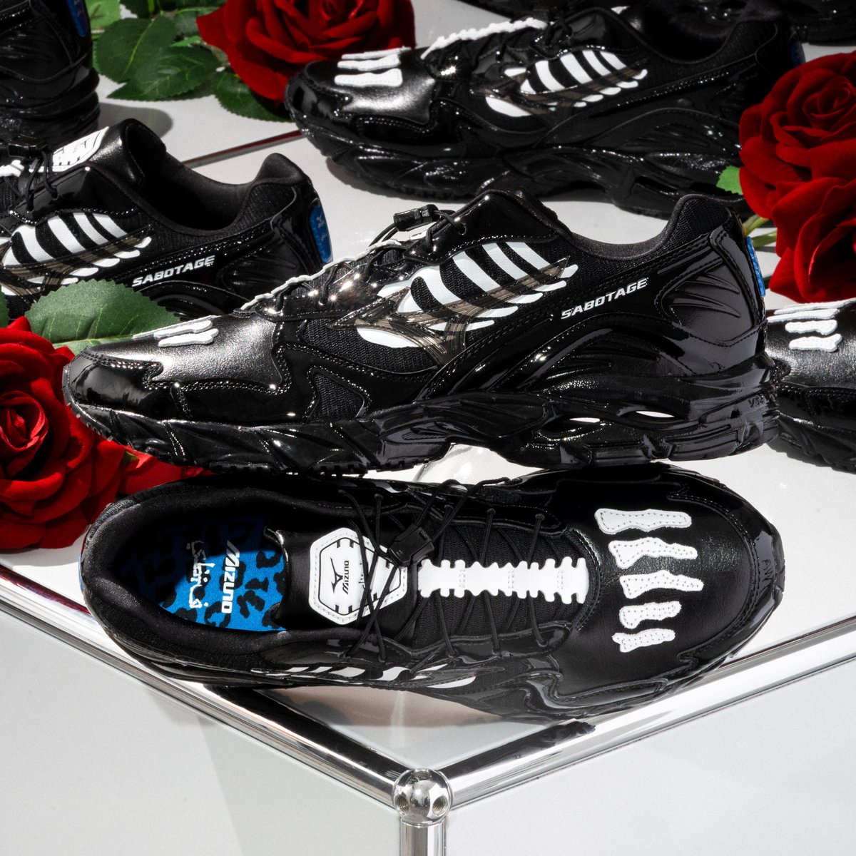 ミズノがスニーカーアーティスト マーク・サボタージュと初コラボ