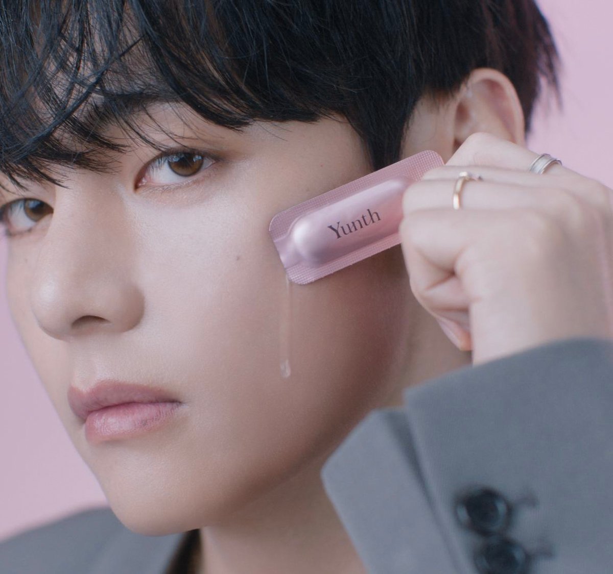 BTSテテyunth 生ビタミンC”の「ユンス」がBTS・V出演の新CMを公開 メイキングと